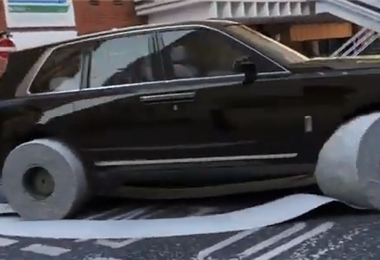 Camioneta ruedas de papel